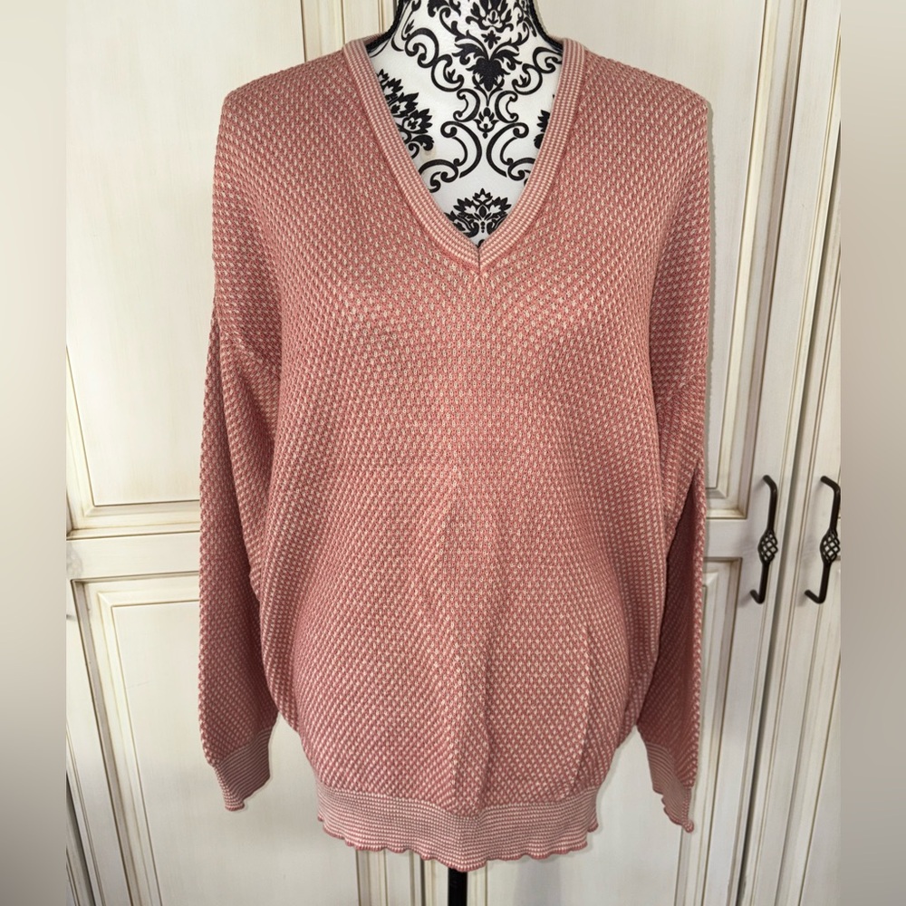 Claiborne Size XL Coral & Cream Lattice V-Neck Knit Sweater with Striped Accents